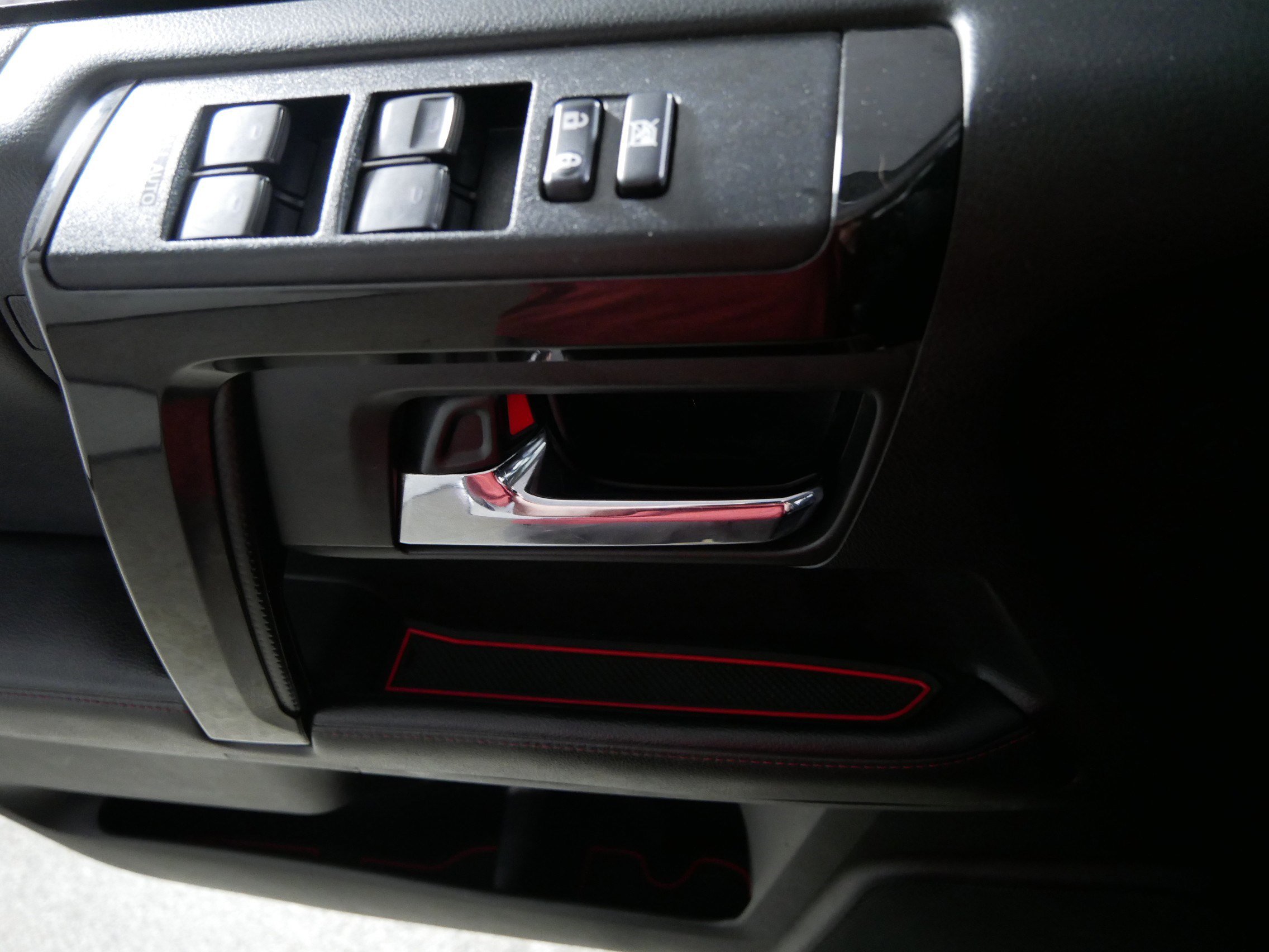 Used 2020 Toyota 4Runner TRD Off-Road Premium image 19