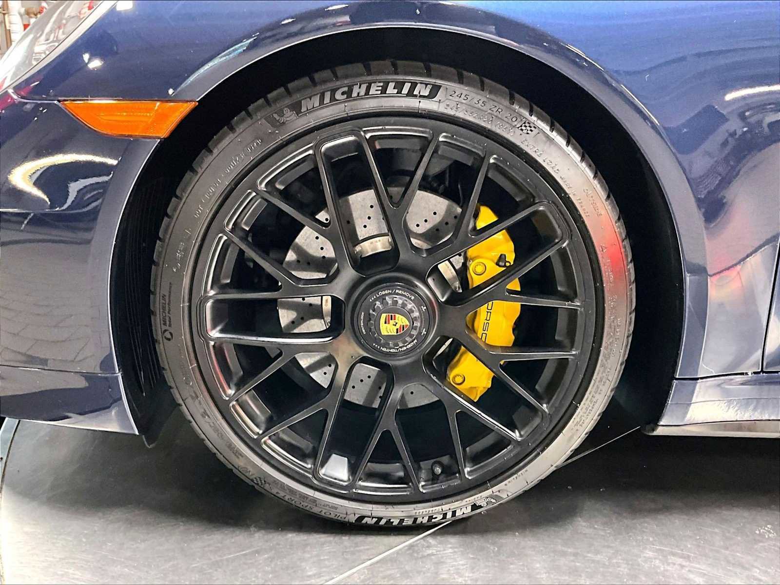 Used 2015 Porsche 911 Carrera 4 GTS AWD/4WD image 13