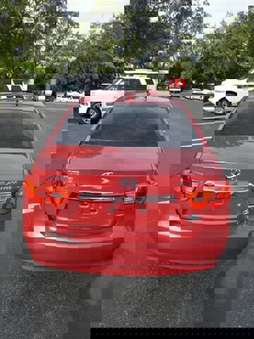 Used 2010 Hyundai Elantra SE image 13