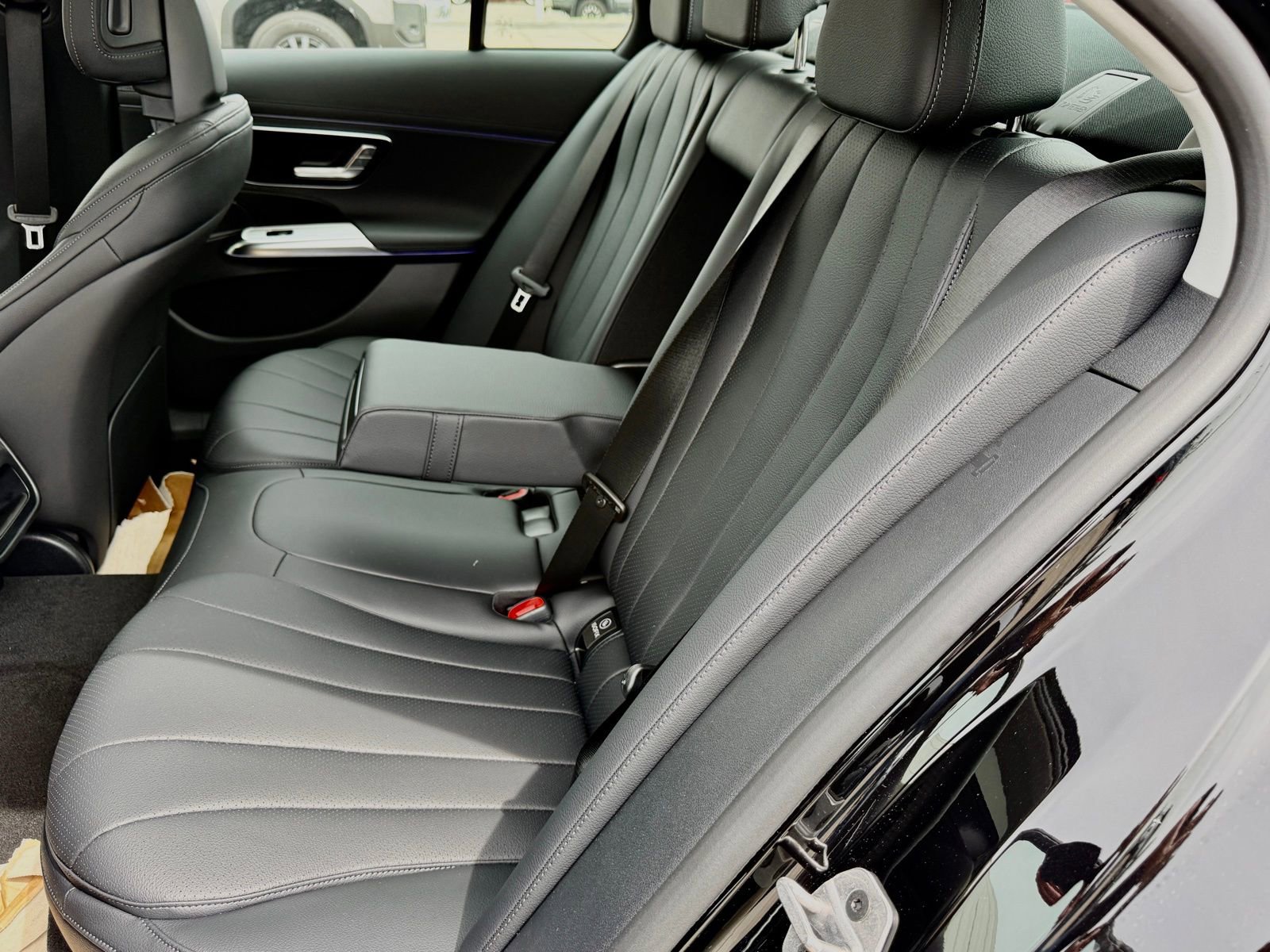 New 2026 Mercedes-Benz E 450 4MATIC Sedan image 29