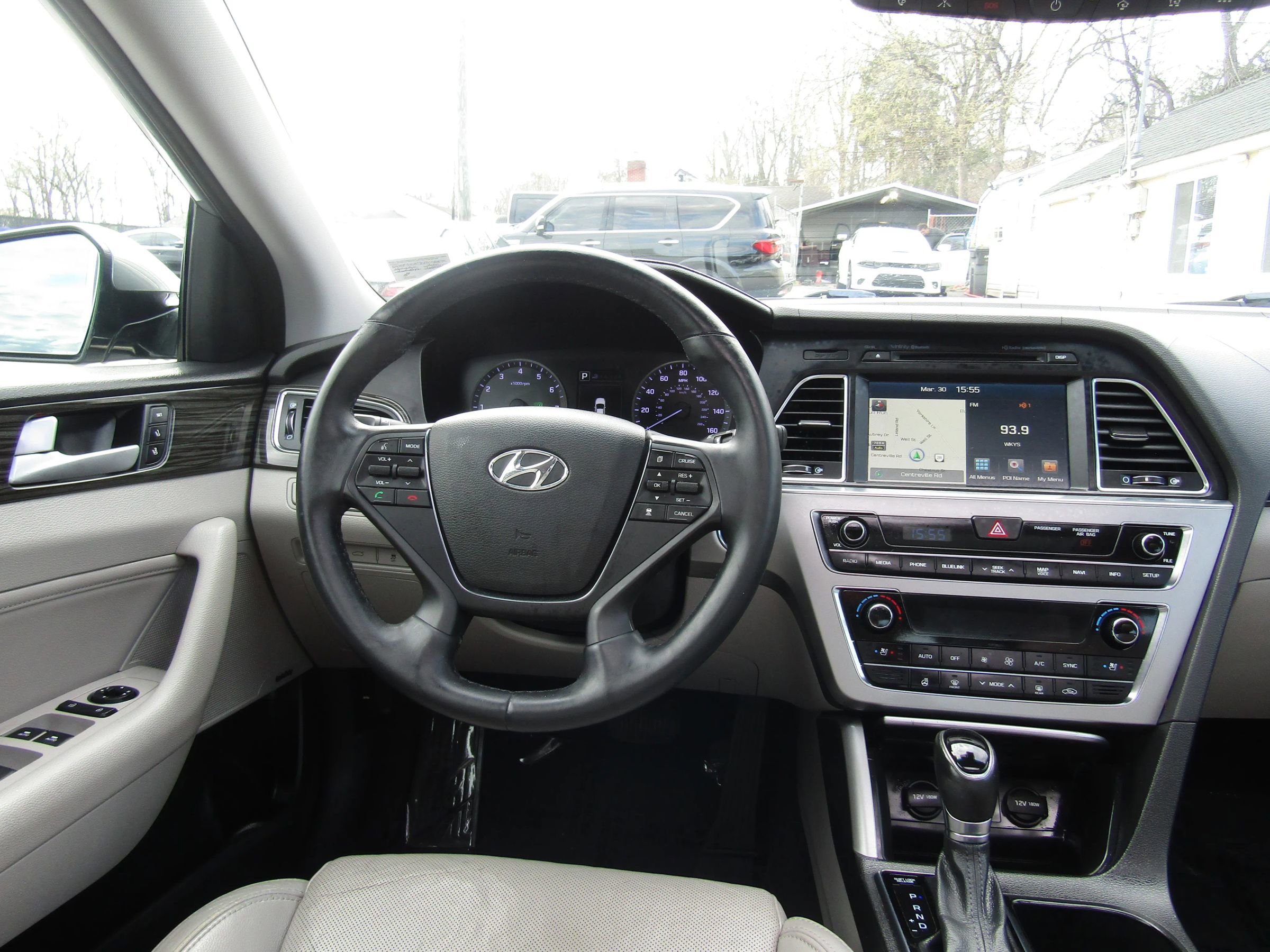 Used 2015 Hyundai Sonata Limited w/ Option Group 06 FWD image 20