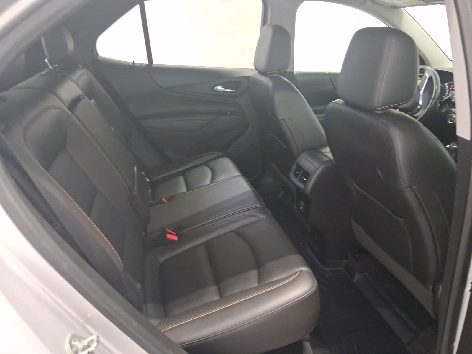 Used 2020 Chevrolet Equinox Premier w/ Premier Redline Edition FWD image 16