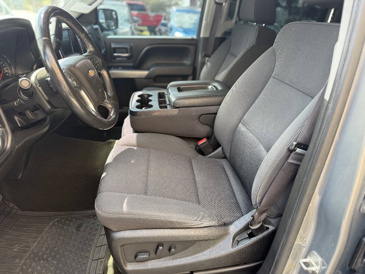 Used 2017 Chevrolet Silverado 1500 LT w/ Texas Edition RWD image 7