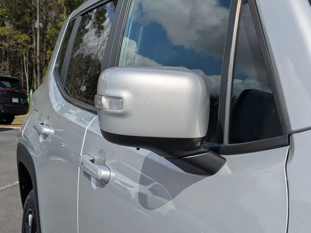 Used 2020 Jeep Renegade Altitude image 11