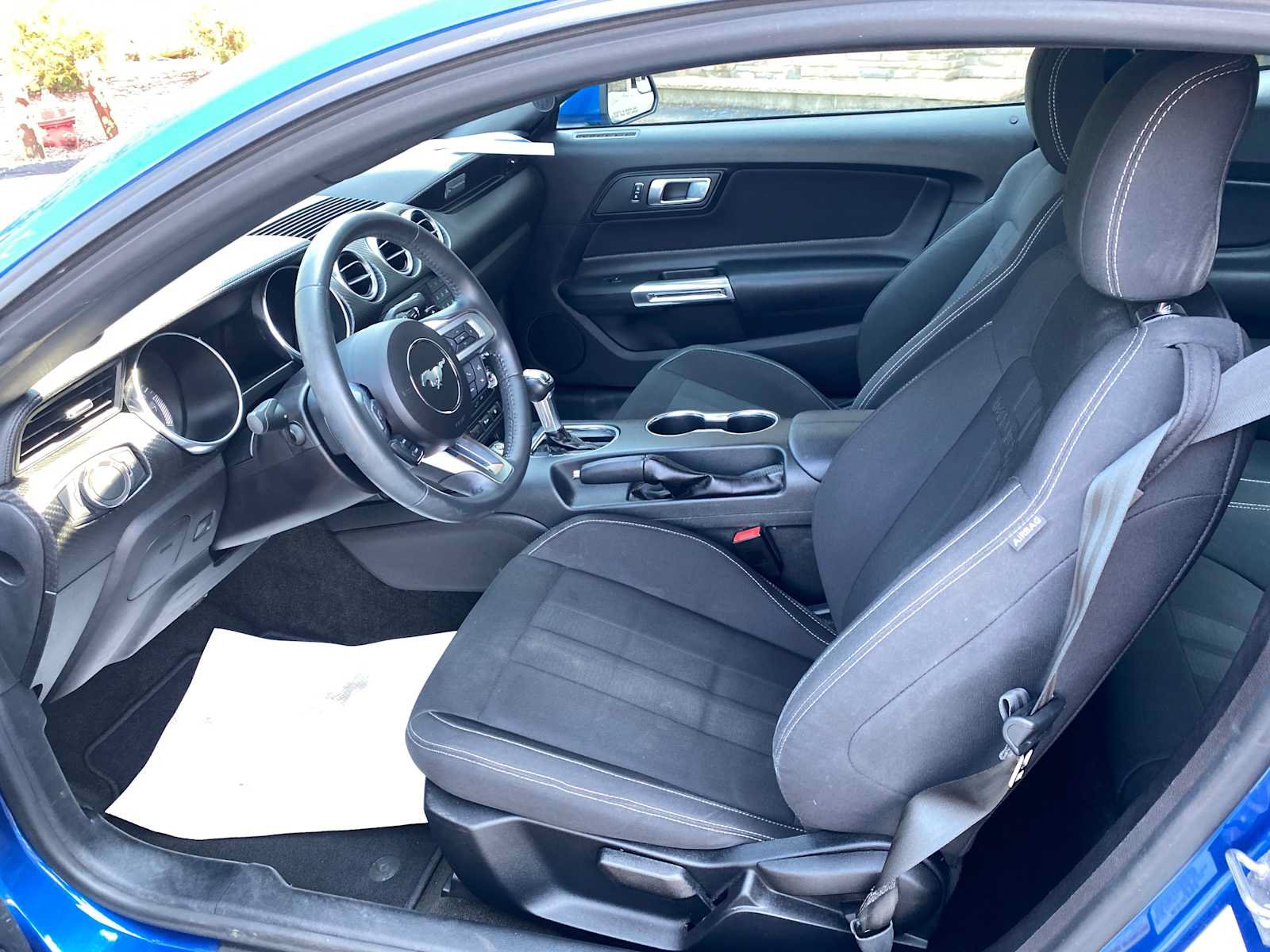 Used 2018 Ford Mustang Coupe RWD image 11