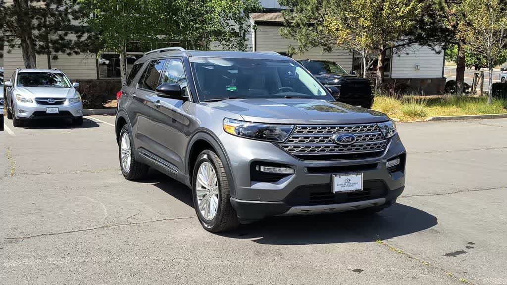 Used 2023 Ford Explorer Limited w/ Limited Technology Package AWD/4WD image 3