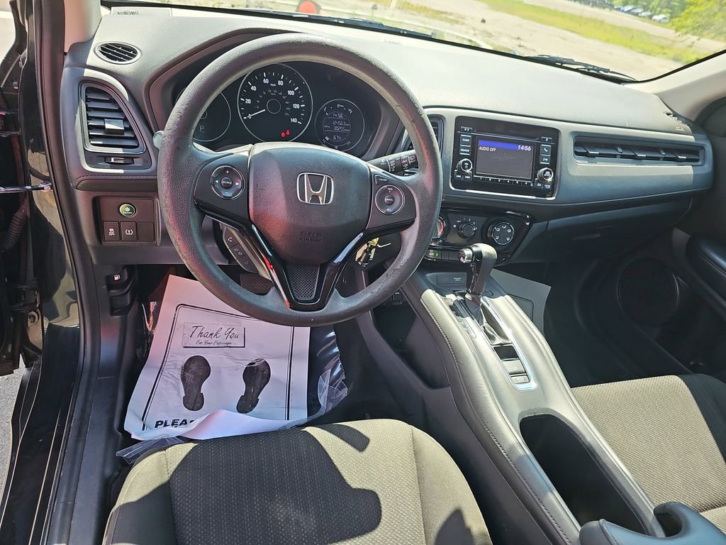 Used 2017 Honda HR-V LX image 19