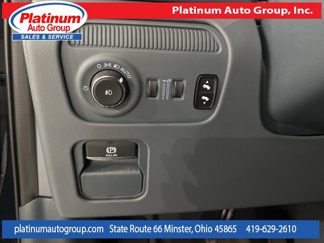 Used 2023 Jeep Grand Wagoneer L Series III w/ Rear Seat Video Group 1 image 15