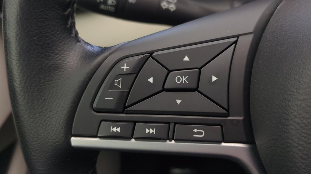 Certified 2021 Nissan Rogue Sport SV FWD image 19