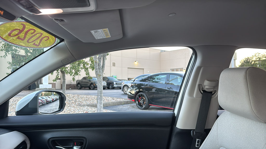 Certified 2026 Honda HR-V LX image 25