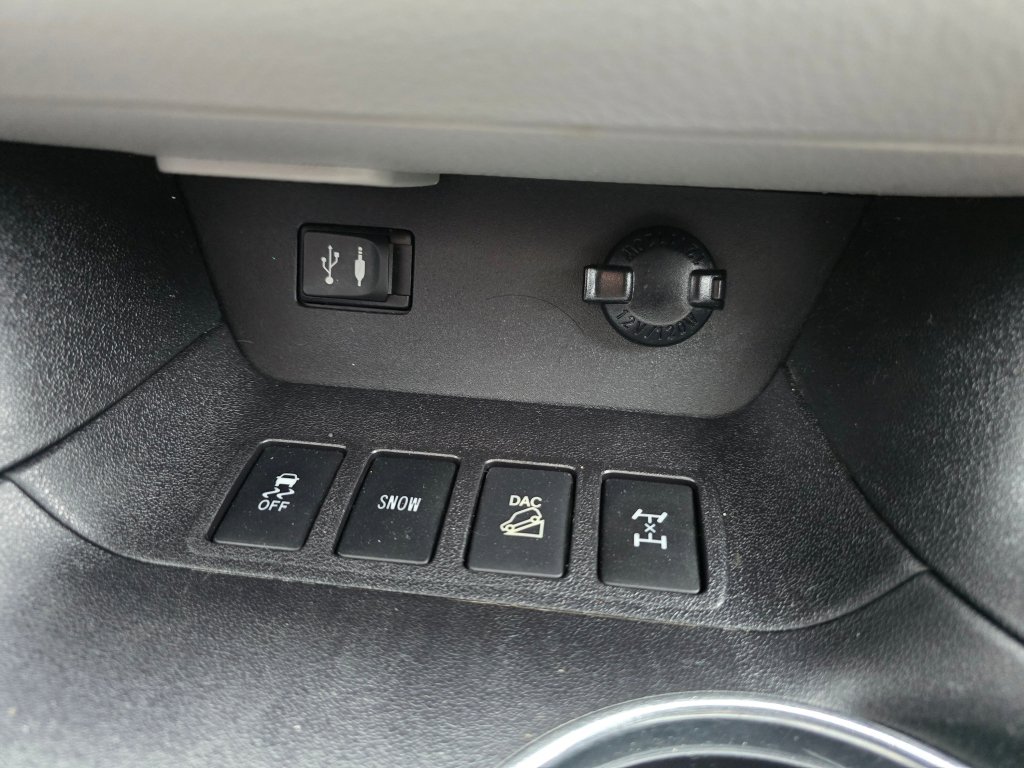 Used 2015 Toyota Highlander Limited AWD/4WD image 14