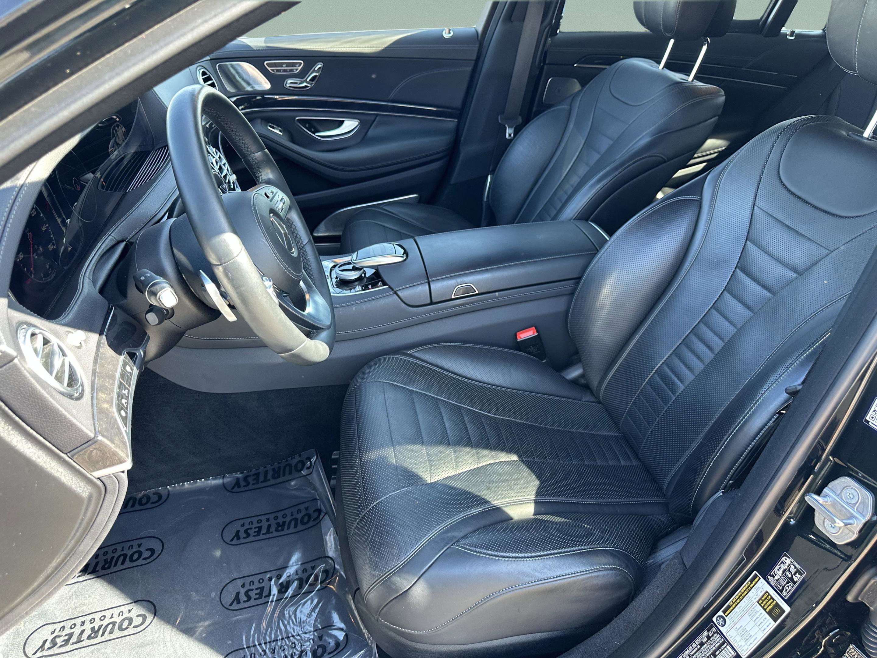 Used 2020 Mercedes-Benz S 560 4MATIC Sedan image 23