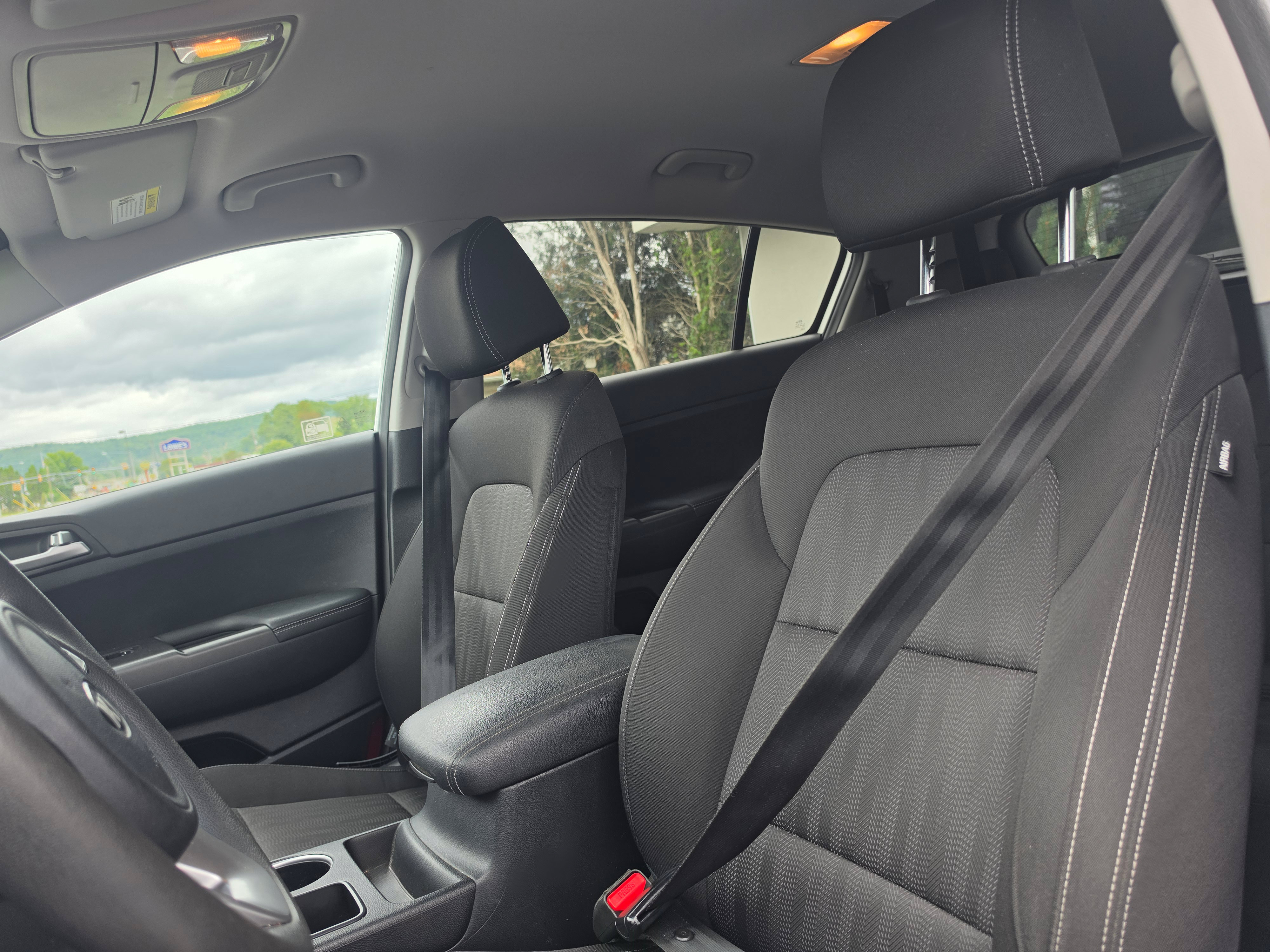 Used 2021 Kia Sportage LX AWD/4WD image 11