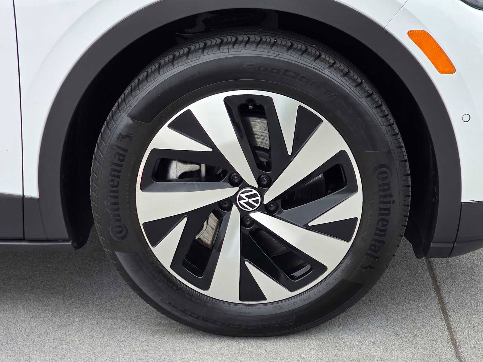 Used 2024 Volkswagen ID.4 2WD image 9