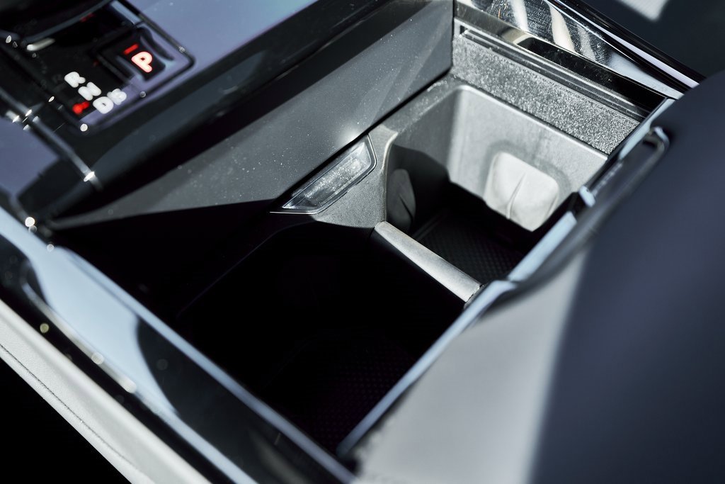 Used 2024 Land Rover Range Rover Sport SV Edition One Carbon Bronze image 66