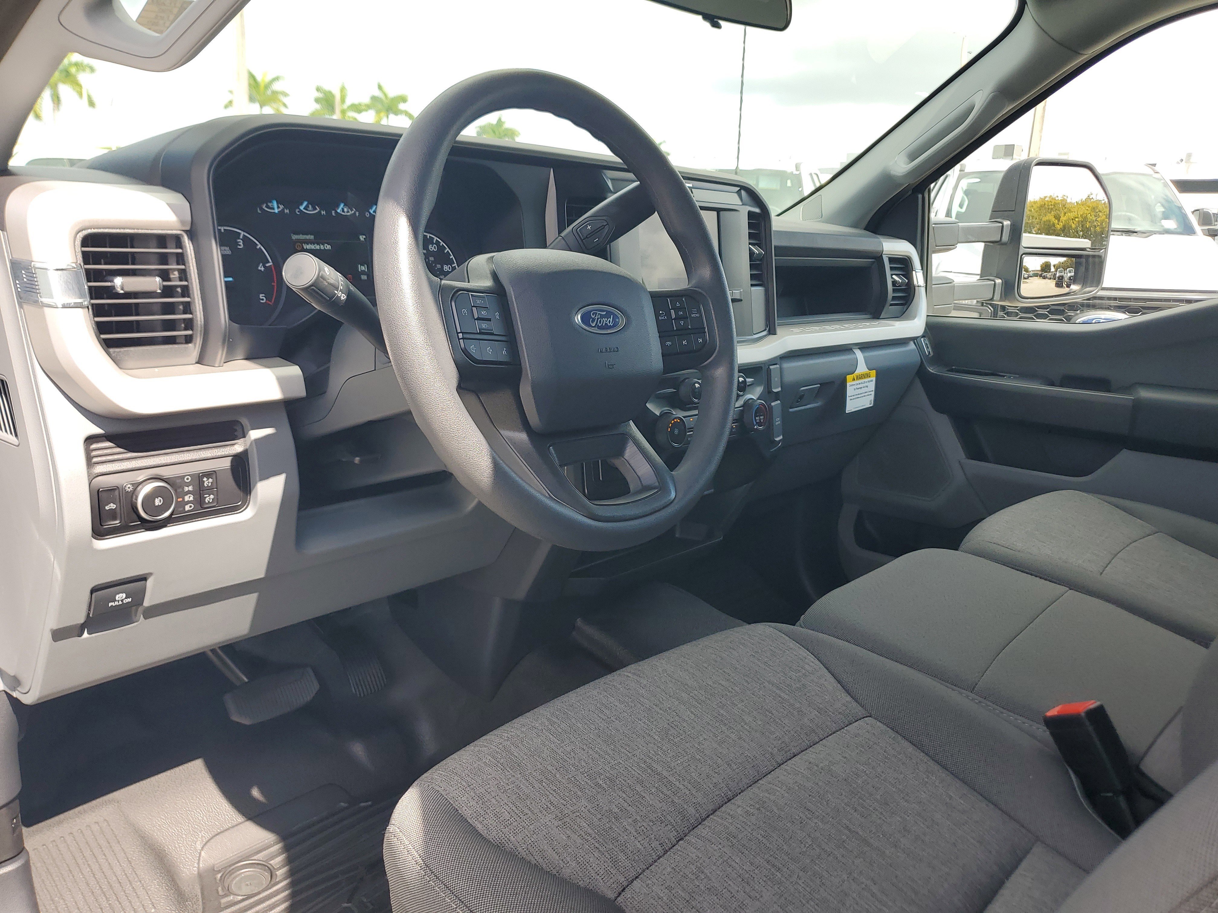 Used 2025 Ford F350 XL w/ 360-Degree Camera Package image 9