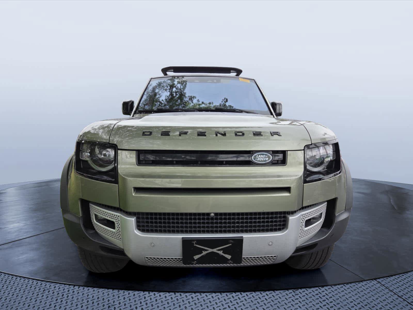 Used 2020 Land Rover Defender 110 First Edition AWD/4WD image 2