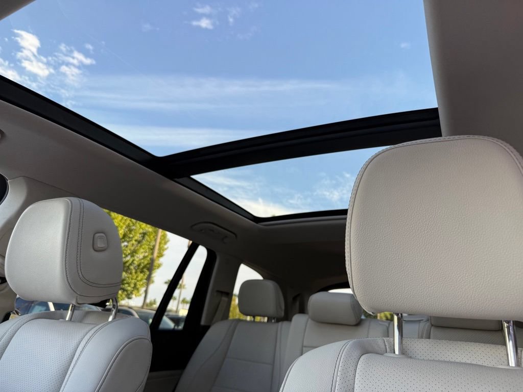 Certified 2021 Mercedes-Benz GLS 450 4MATIC image 2