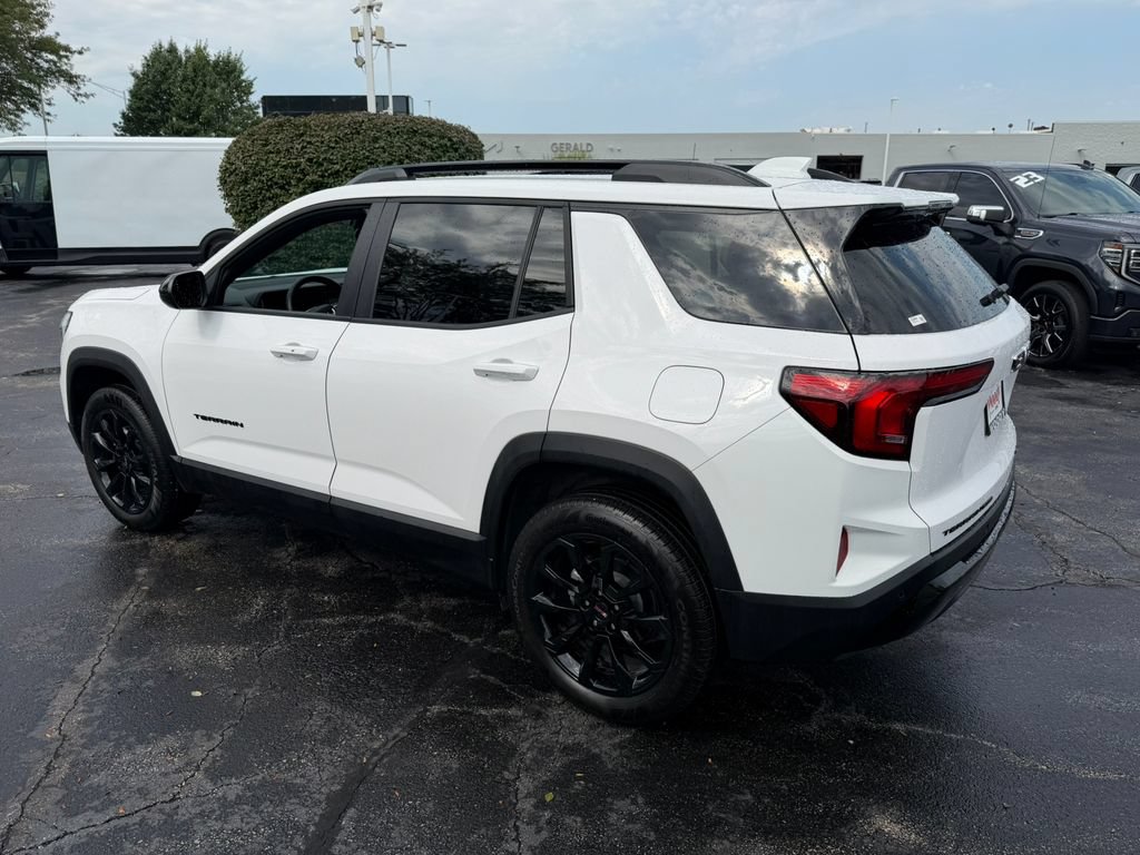 Certified 2025 GMC Terrain Elevation w/ Black Edition AWD/4WD image 7