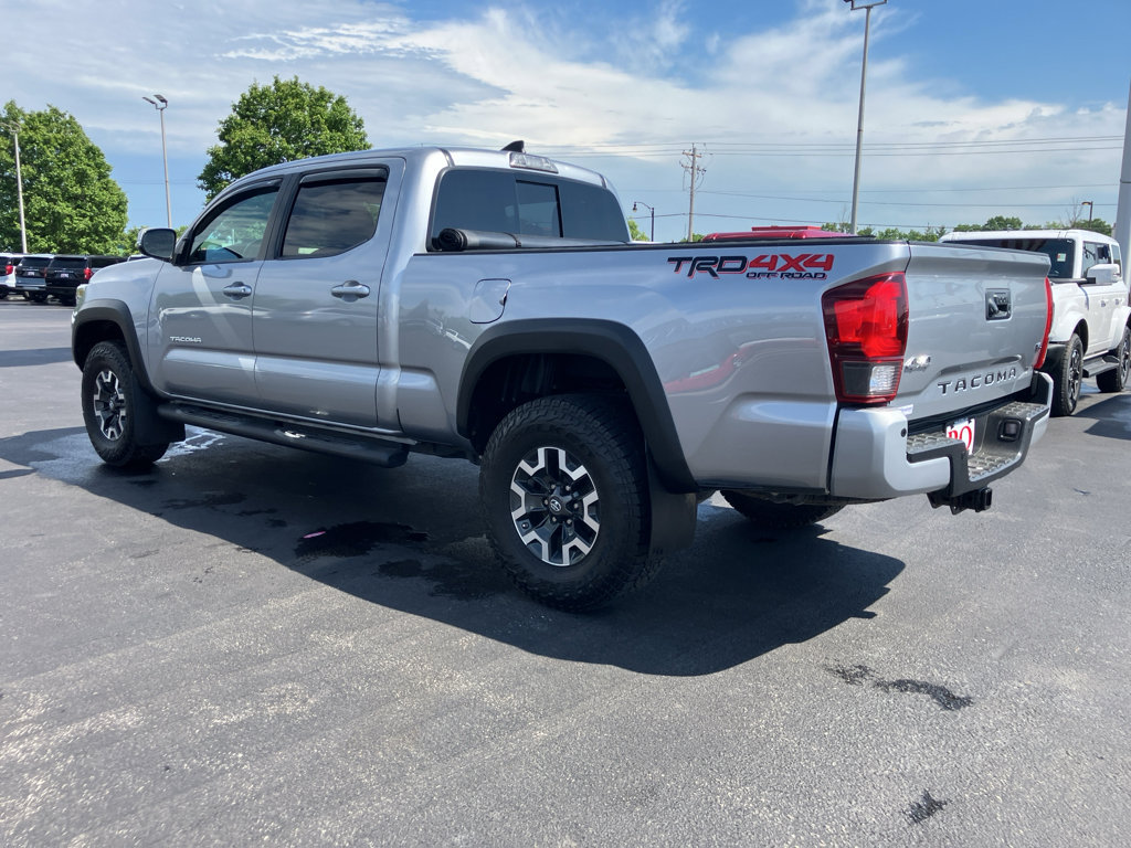Used 2019 Toyota Tacoma TRD Off-Road w/ Technology Package AWD/4WD image 5