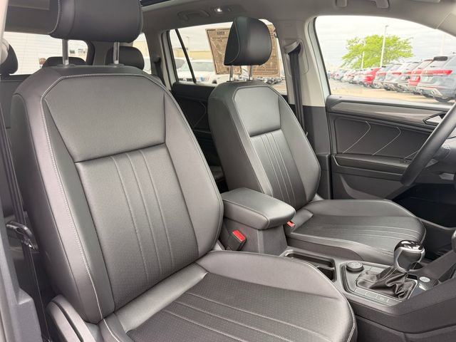 Certified 2024 Volkswagen Tiguan SE AWD/4WD image 22
