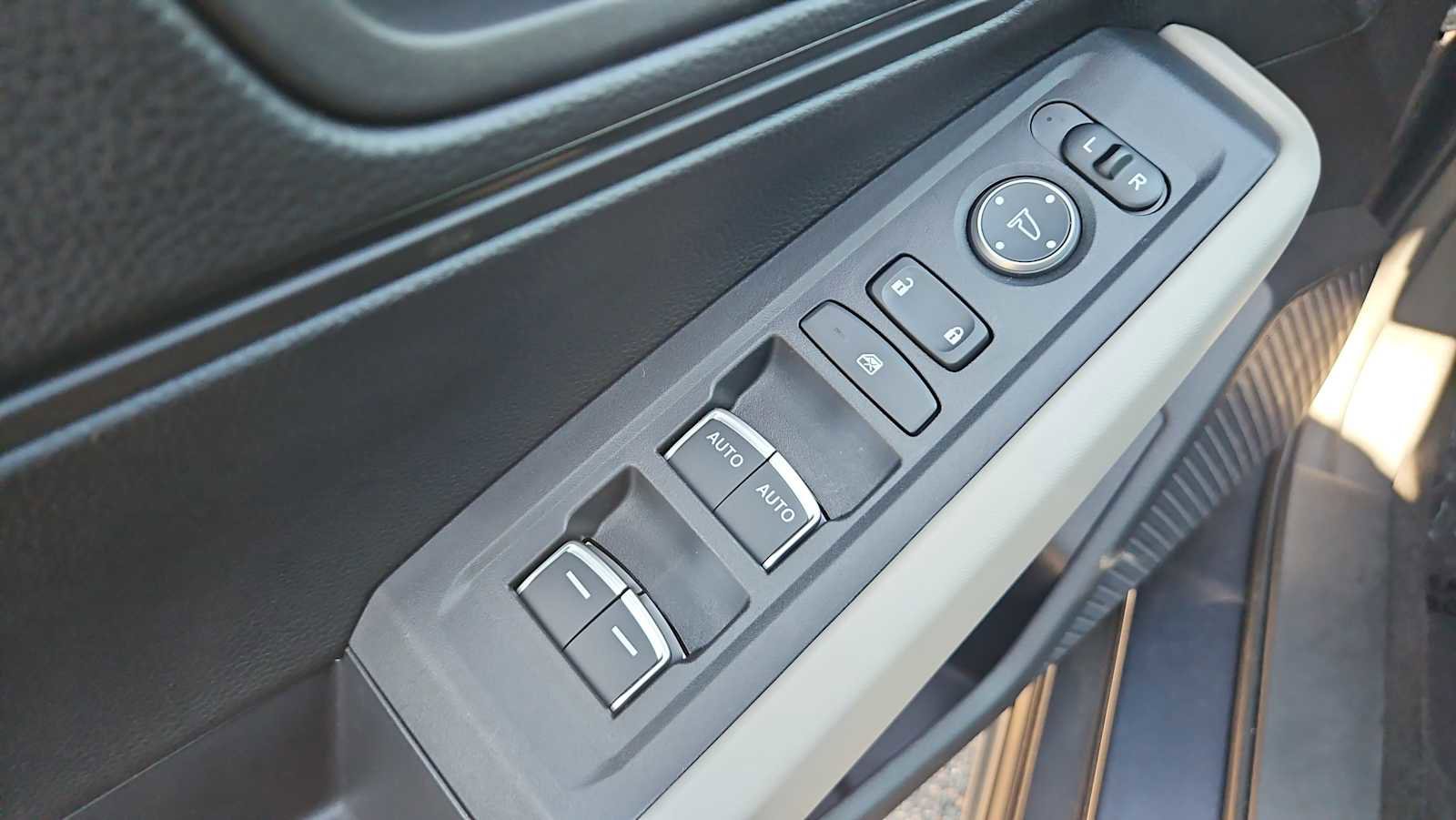 Certified 2025 Honda Accord LX image 15