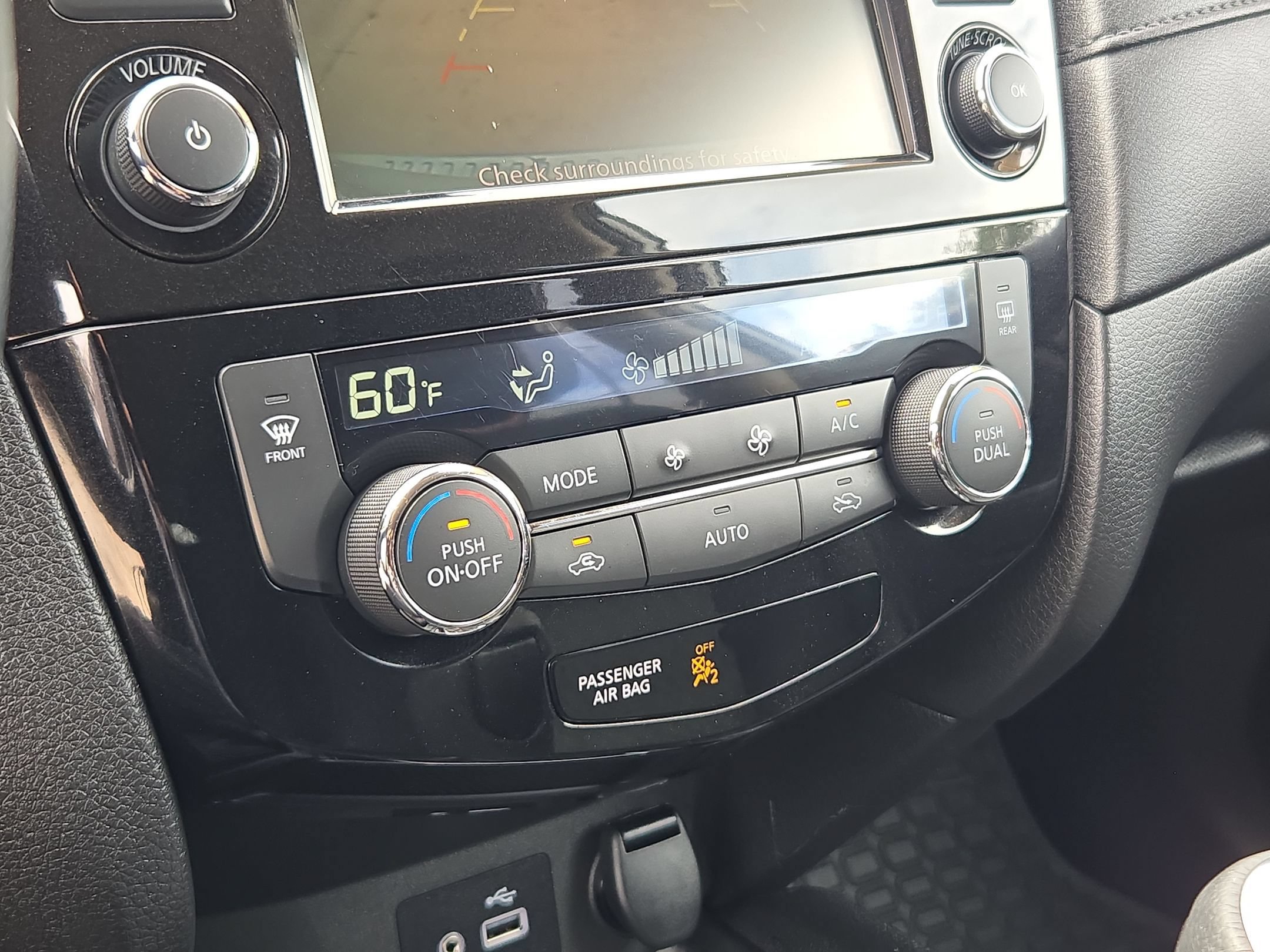 Used 2020 Nissan Rogue SV FWD image 18