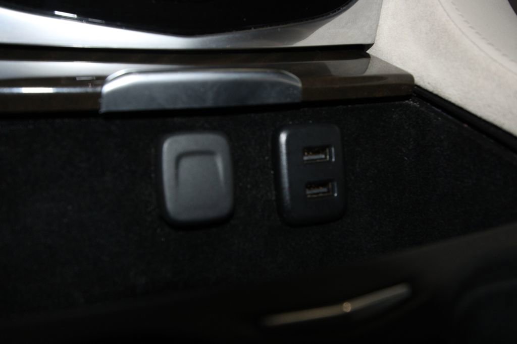 Used 2020 Cadillac Escalade Luxury image 19