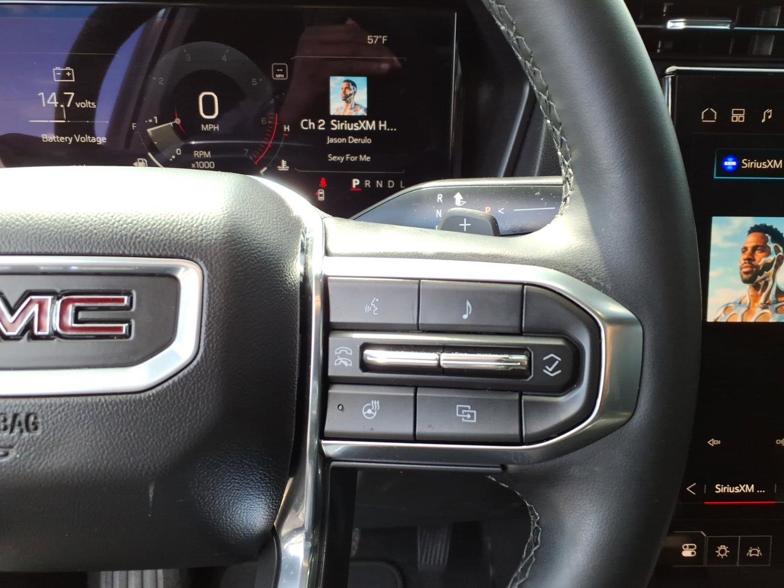 Certified 2025 GMC Terrain Elevation w/ Elevation Premium Package image 11