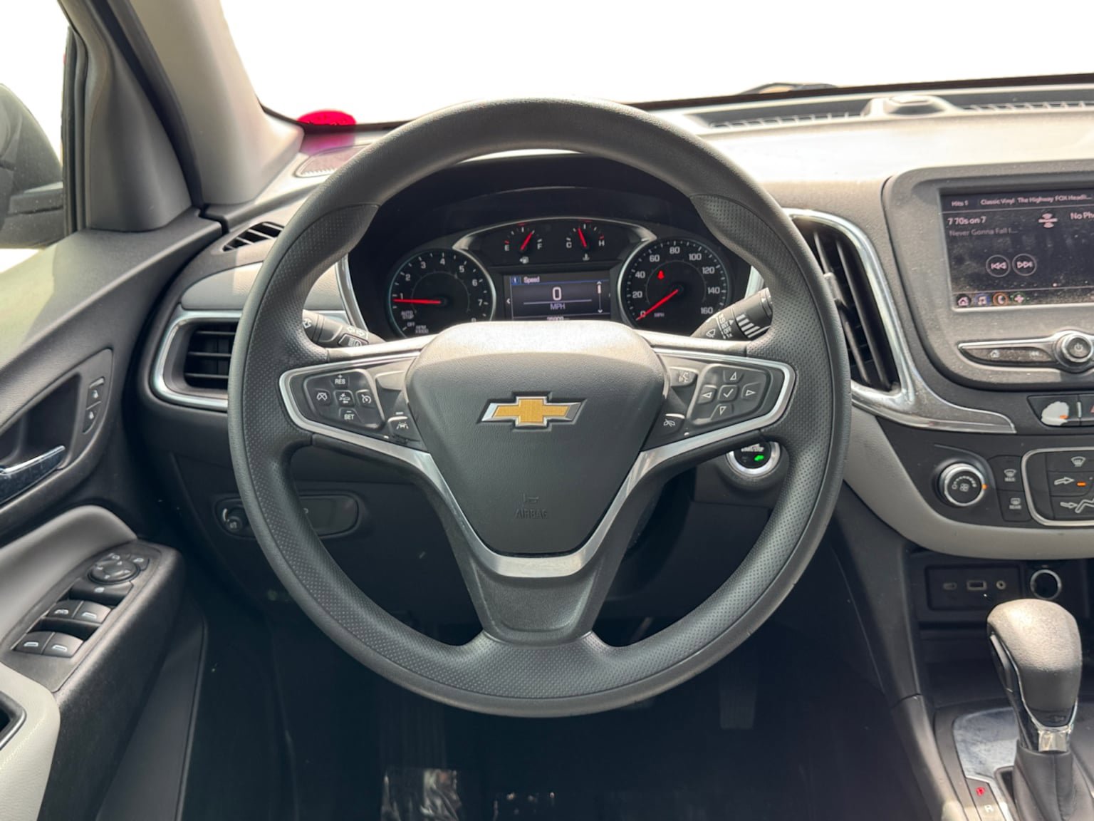 Used 2022 Chevrolet Equinox LS w/ LS Convenience Package FWD image 13