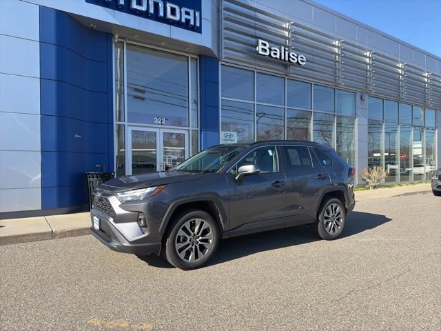 Used 2023 Toyota RAV4 XLE Premium image 2