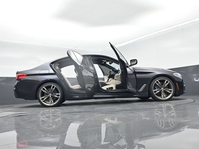 Used 2018 BMW M550i xDrive AWD/4WD image 79