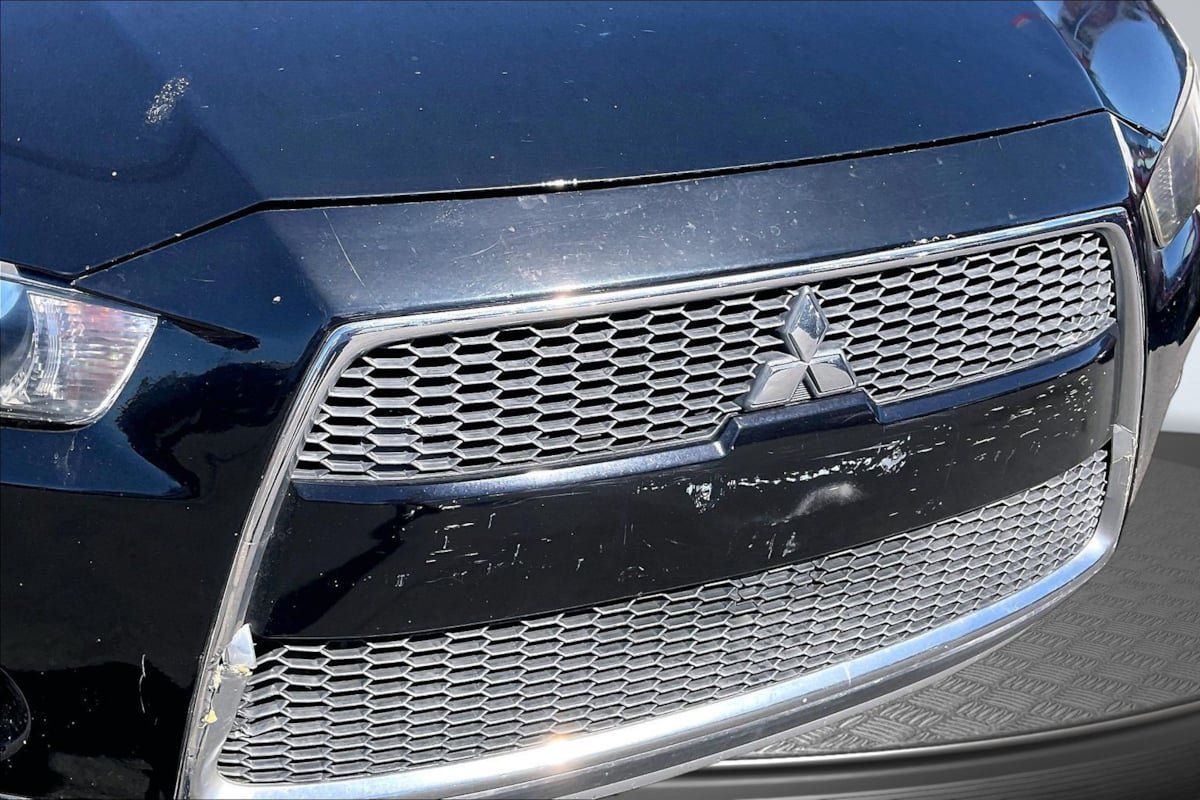 Used 2012 Mitsubishi Outlander SE FWD image 28