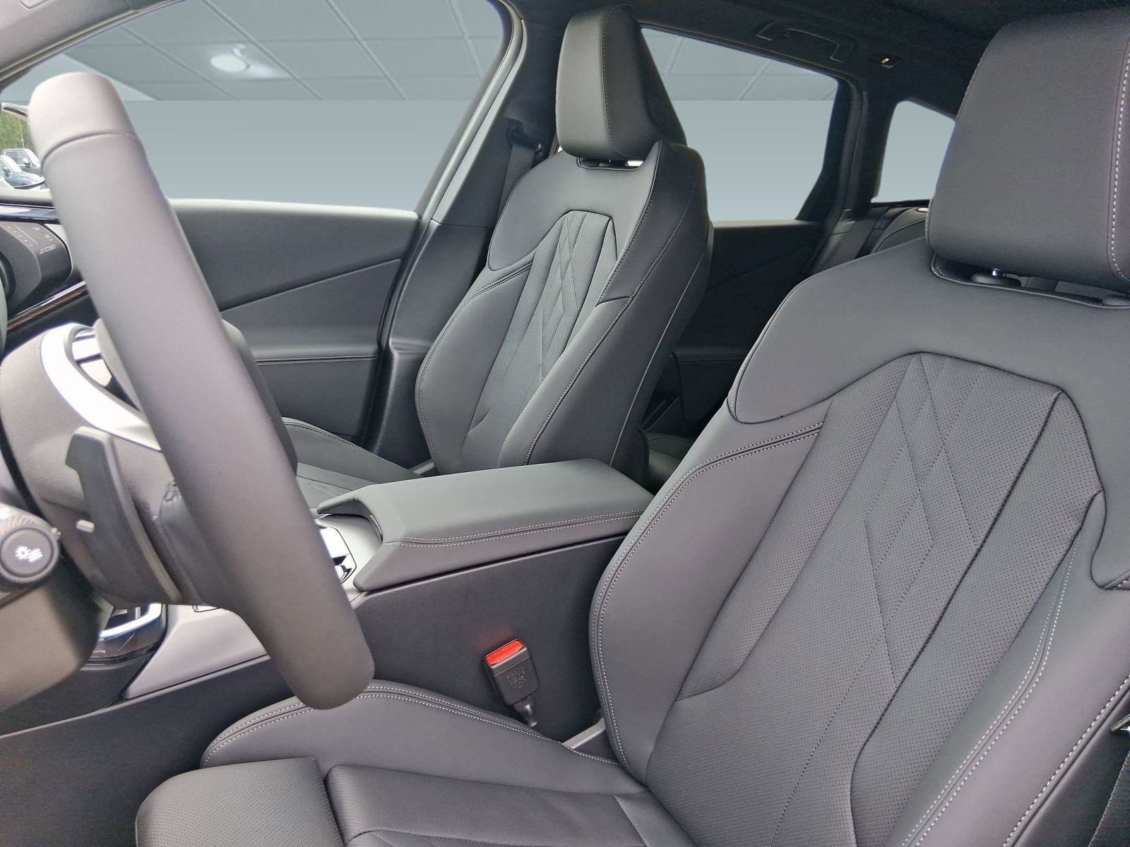 Used 2026 BMW X3 xDrive30 w/ Convenience Package image 5