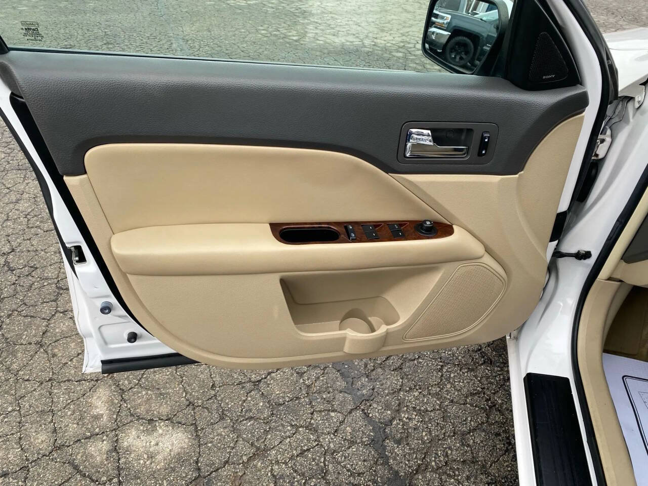 Used 2010 Ford Fusion SEL AWD/4WD image 10