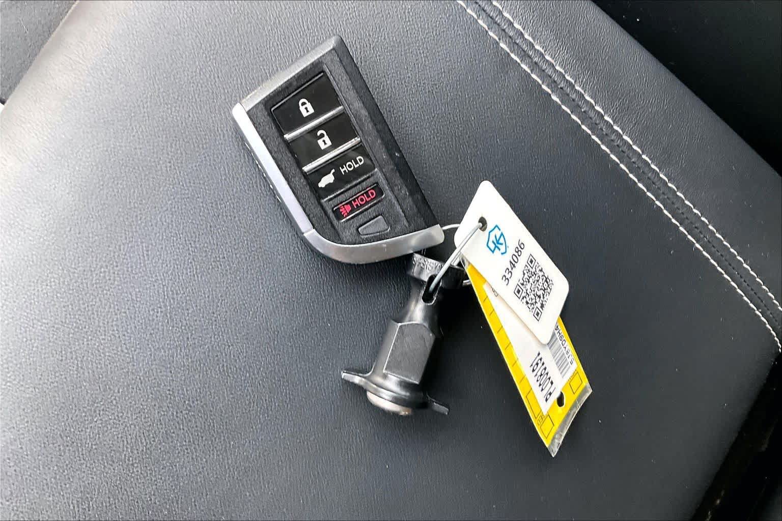 Used 2023 Acura MDX w/ Technology Package FWD image 15