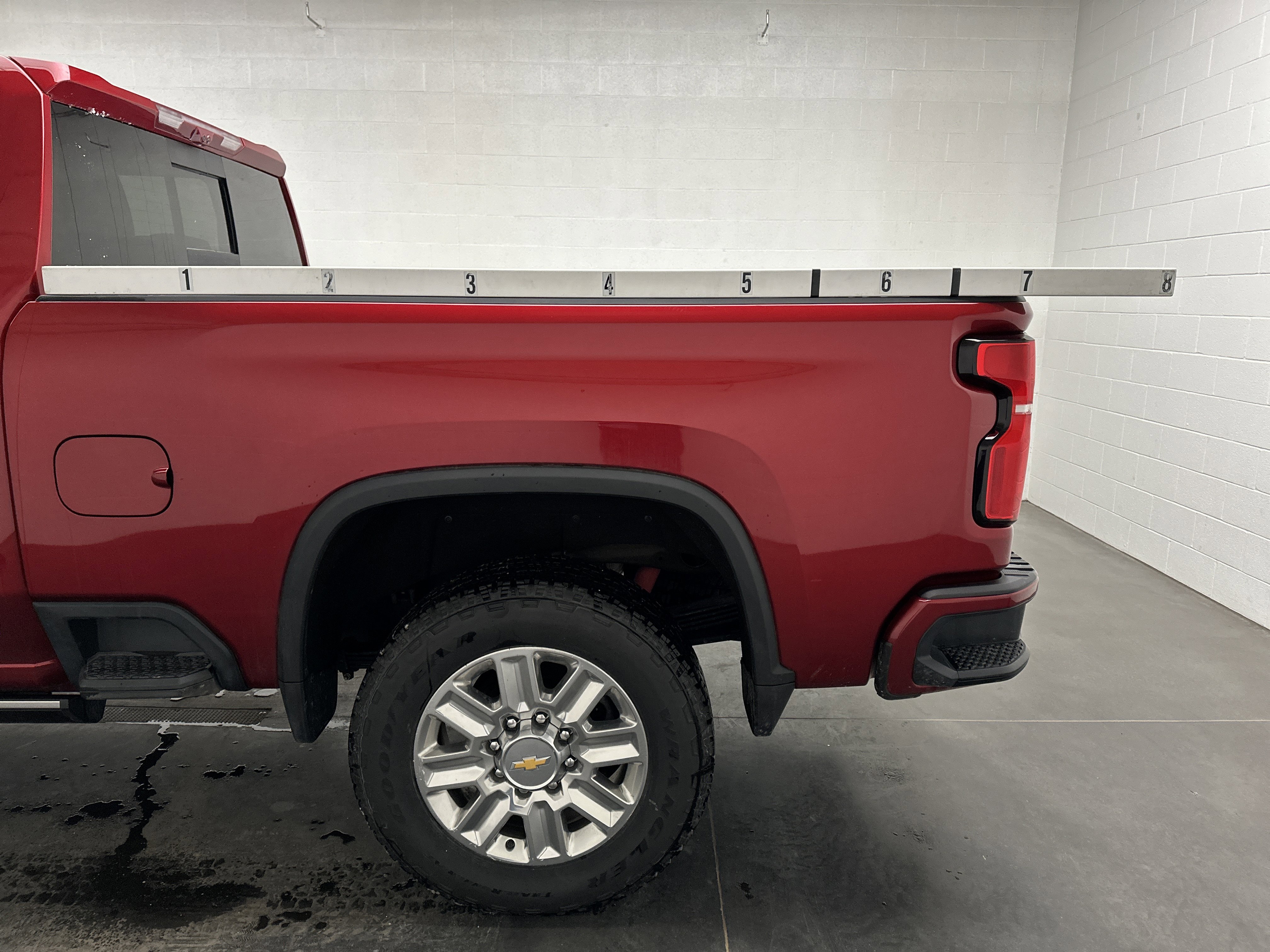 Used 2024 Chevrolet Silverado 2500 High Country w/ Technology Package image 8