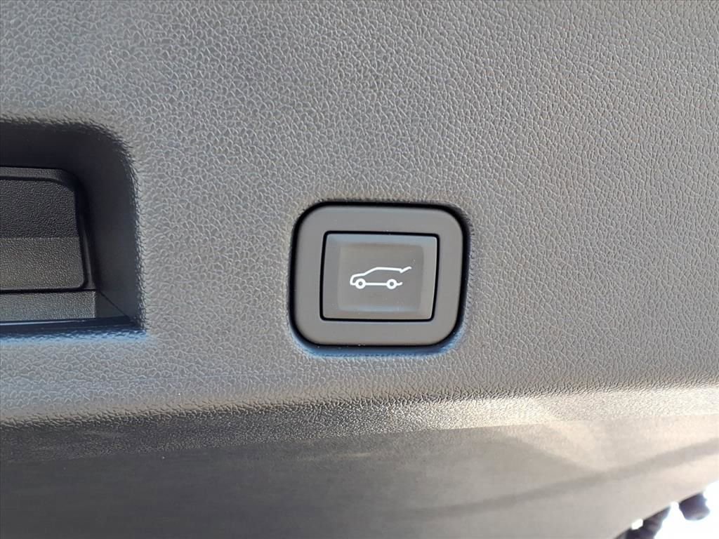 New 2026 Chevrolet Traverse LT w/ Driver Confidence Package image 22