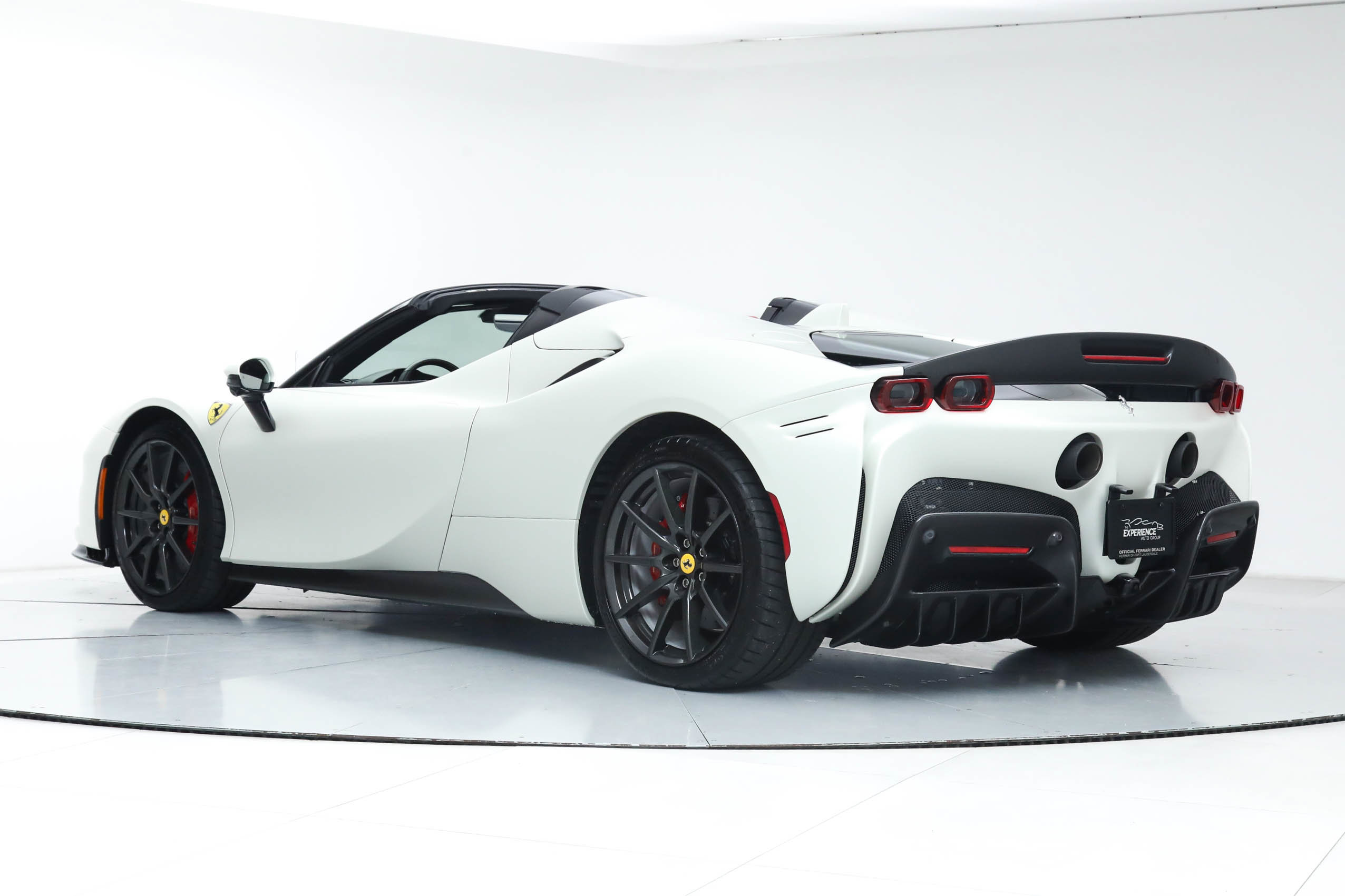 Certified 2025 Ferrari SF90 Spider AWD/4WD image 8