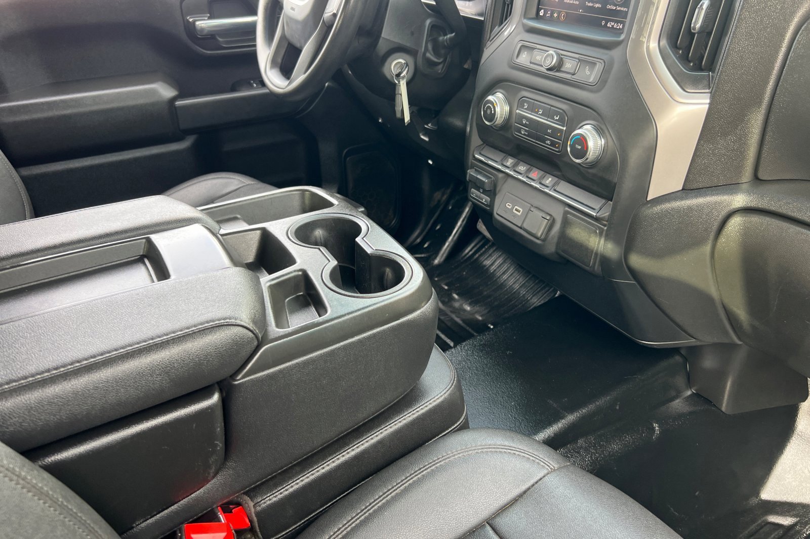 Used 2021 GMC Sierra 3500 4x4 Crew Cab w/ Gooseneck/5TH Wheel Package image 12