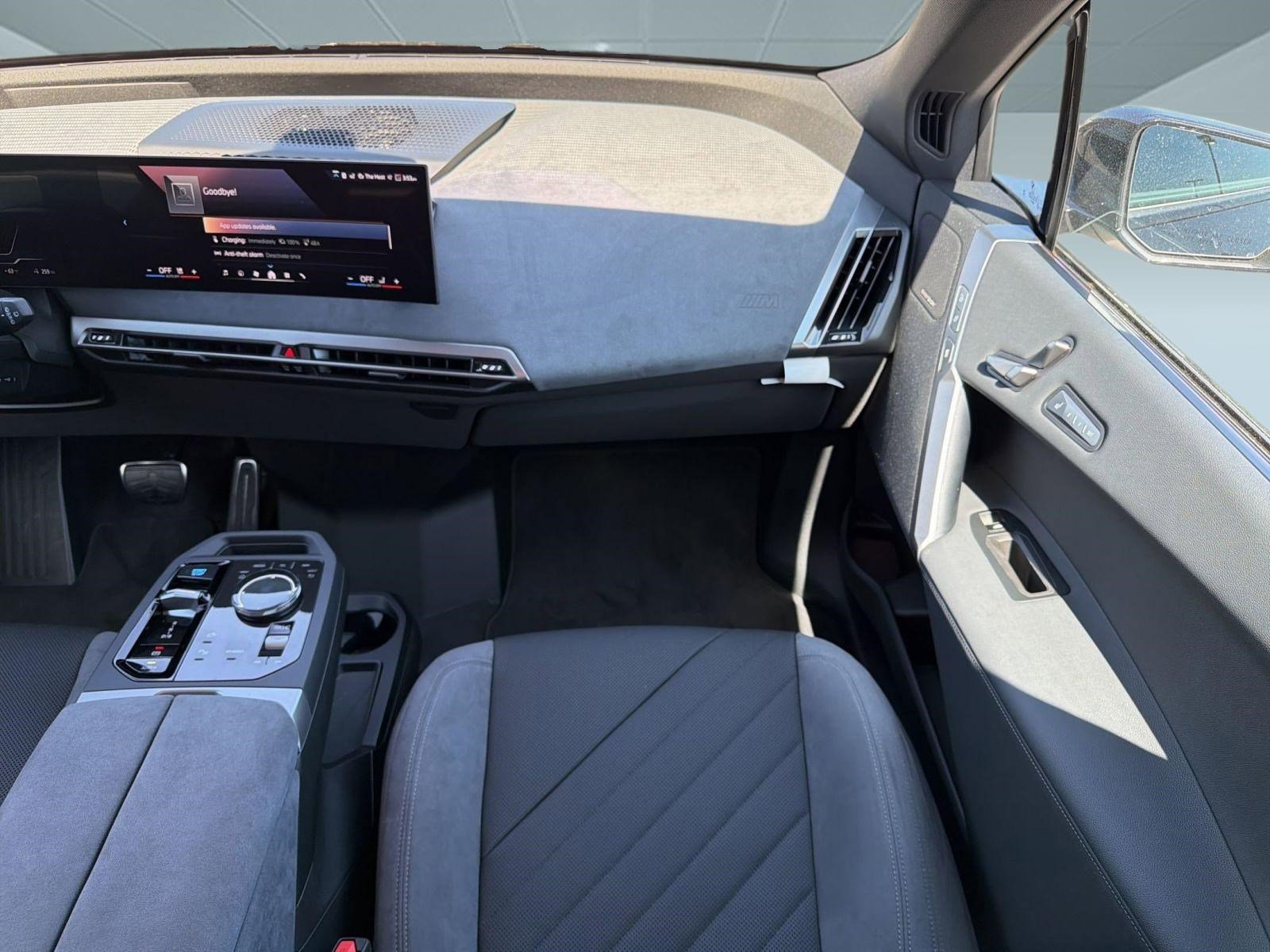 New 2026 BMW iX xDrive45 w/ M Sport Package AWD/4WD image 29