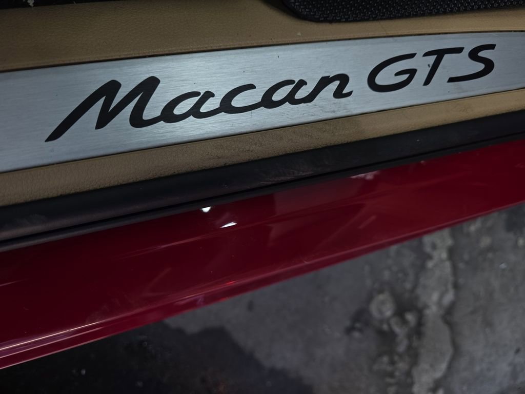 Used 2017 Porsche Macan GTS image 19