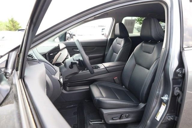 Certified 2025 Nissan Murano SV AWD/4WD image 9