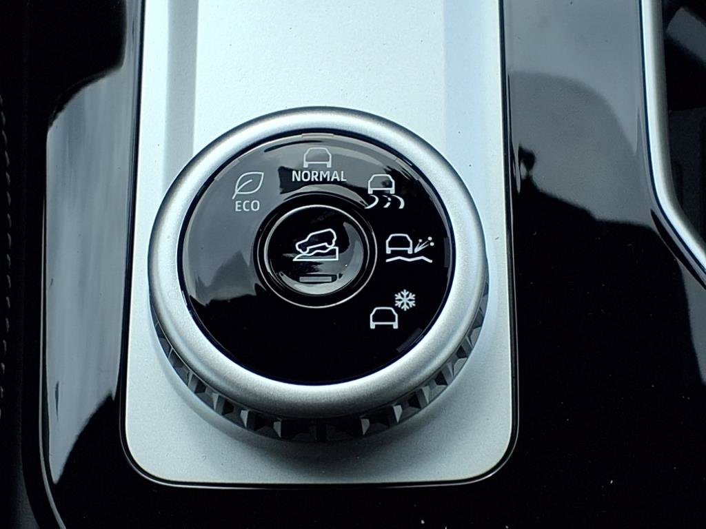 New 2025 Mitsubishi Outlander ES image 20