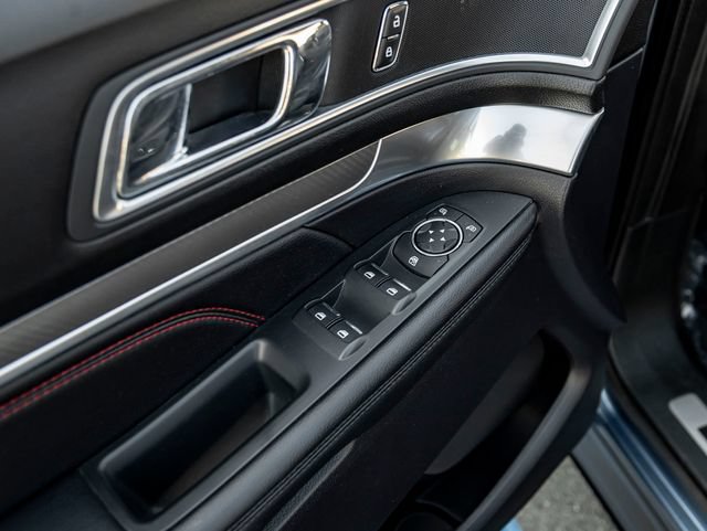 Used 2018 Ford Explorer Sport AWD/4WD image 14