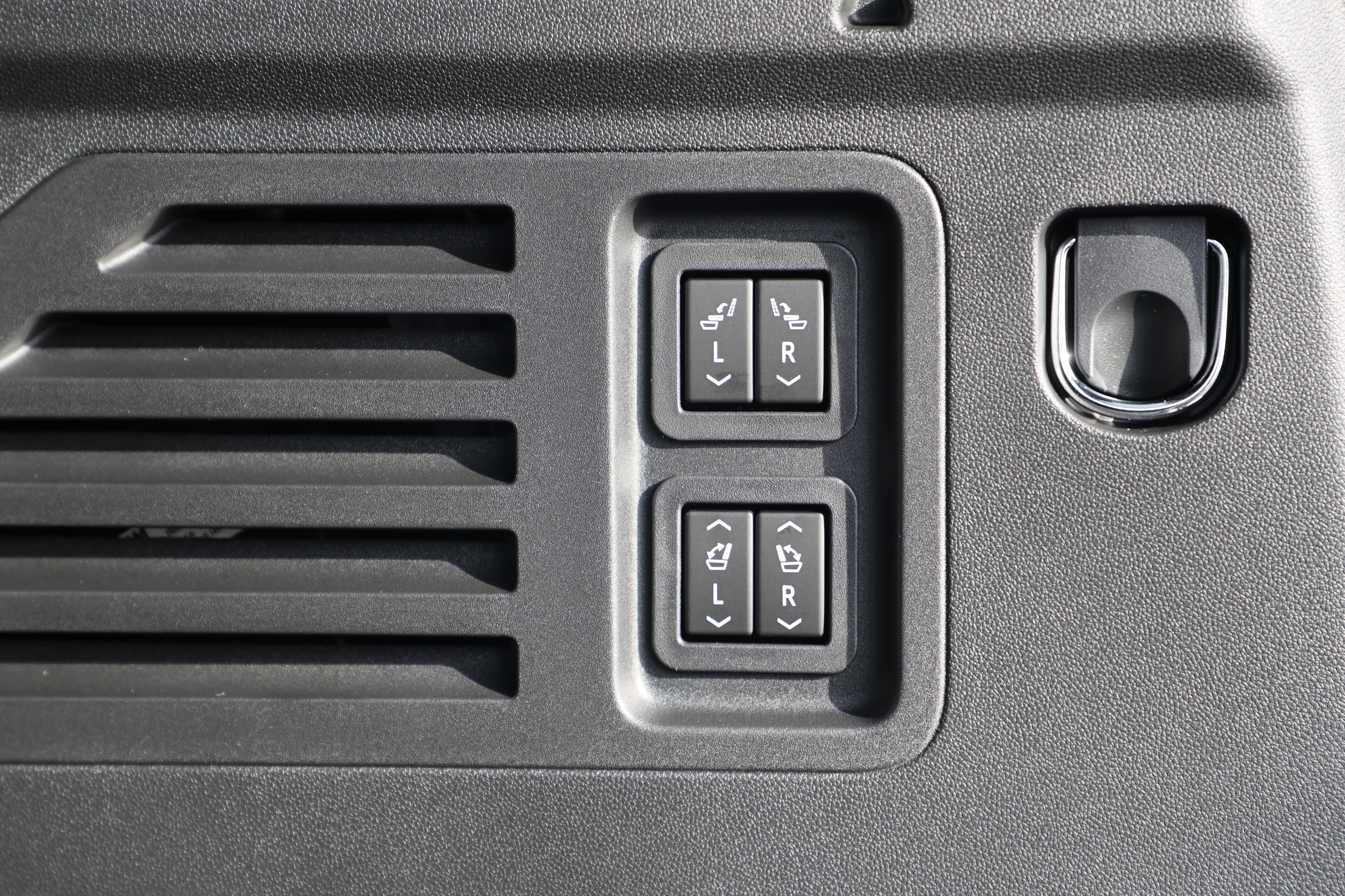 New 2026 GMC Acadia Denali w/ Super Cruise Package image 43