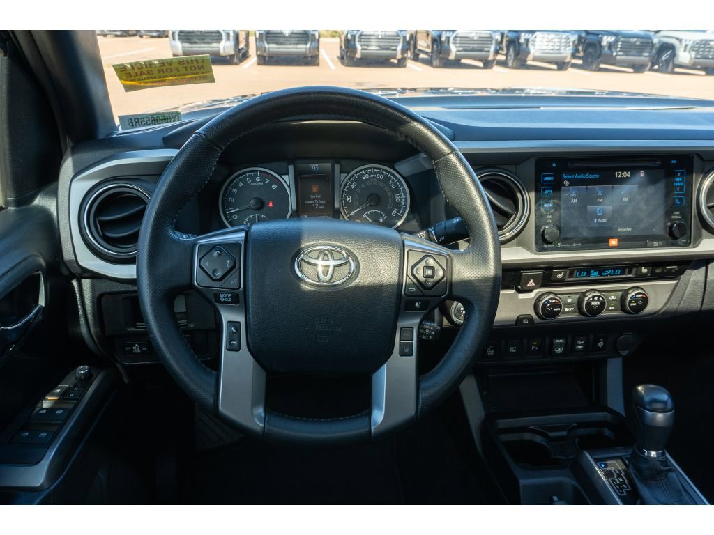 Used 2018 Toyota Tacoma Limited RWD image 22