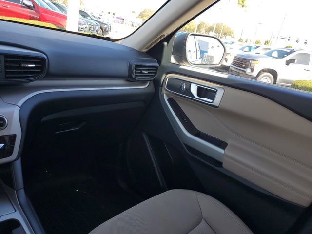 Used 2023 Ford Explorer XLT RWD image 10