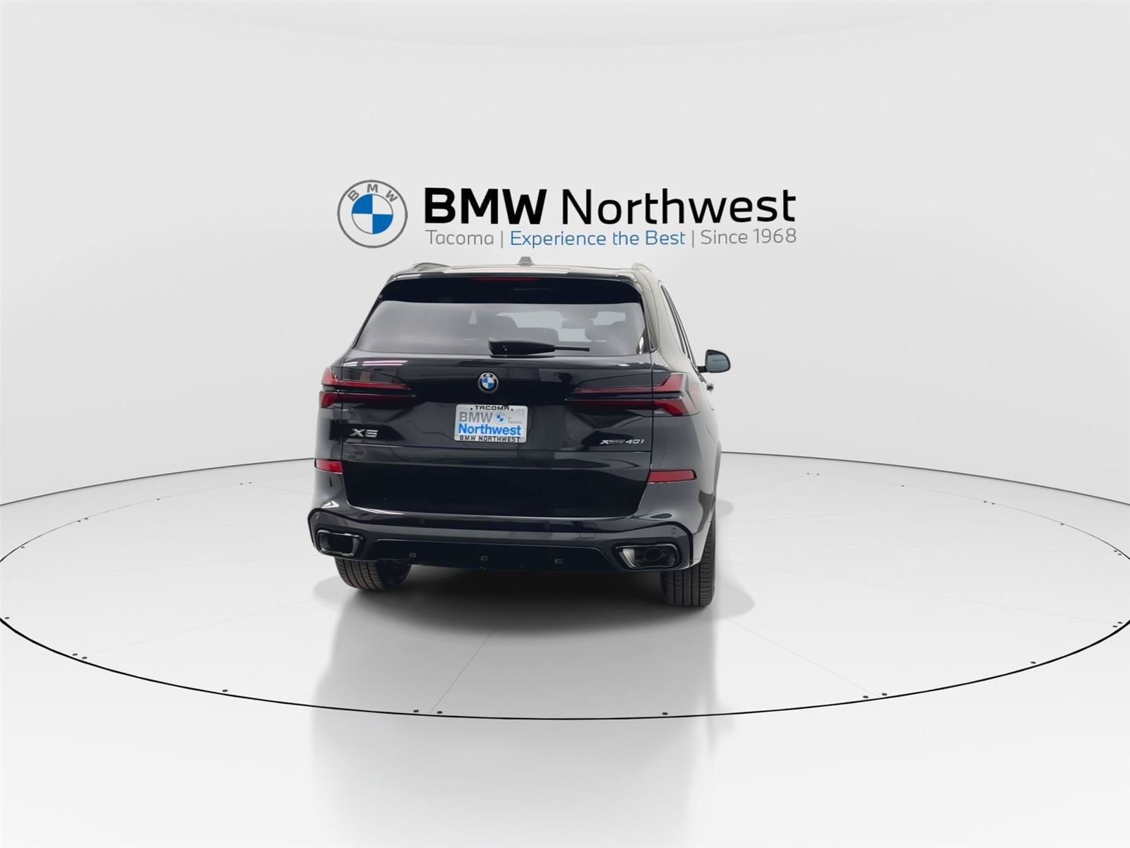 New 2026 BMW X5 xDrive40i w/ M Sport Package AWD/4WD image 2