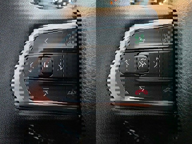 New 2026 Jeep Compass Latitude image 15